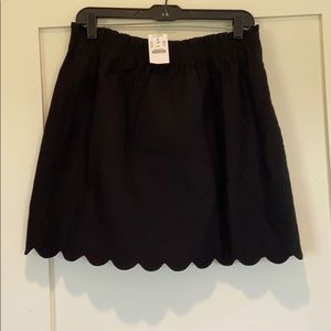 NWT Scallop Edge Skirt black size 12